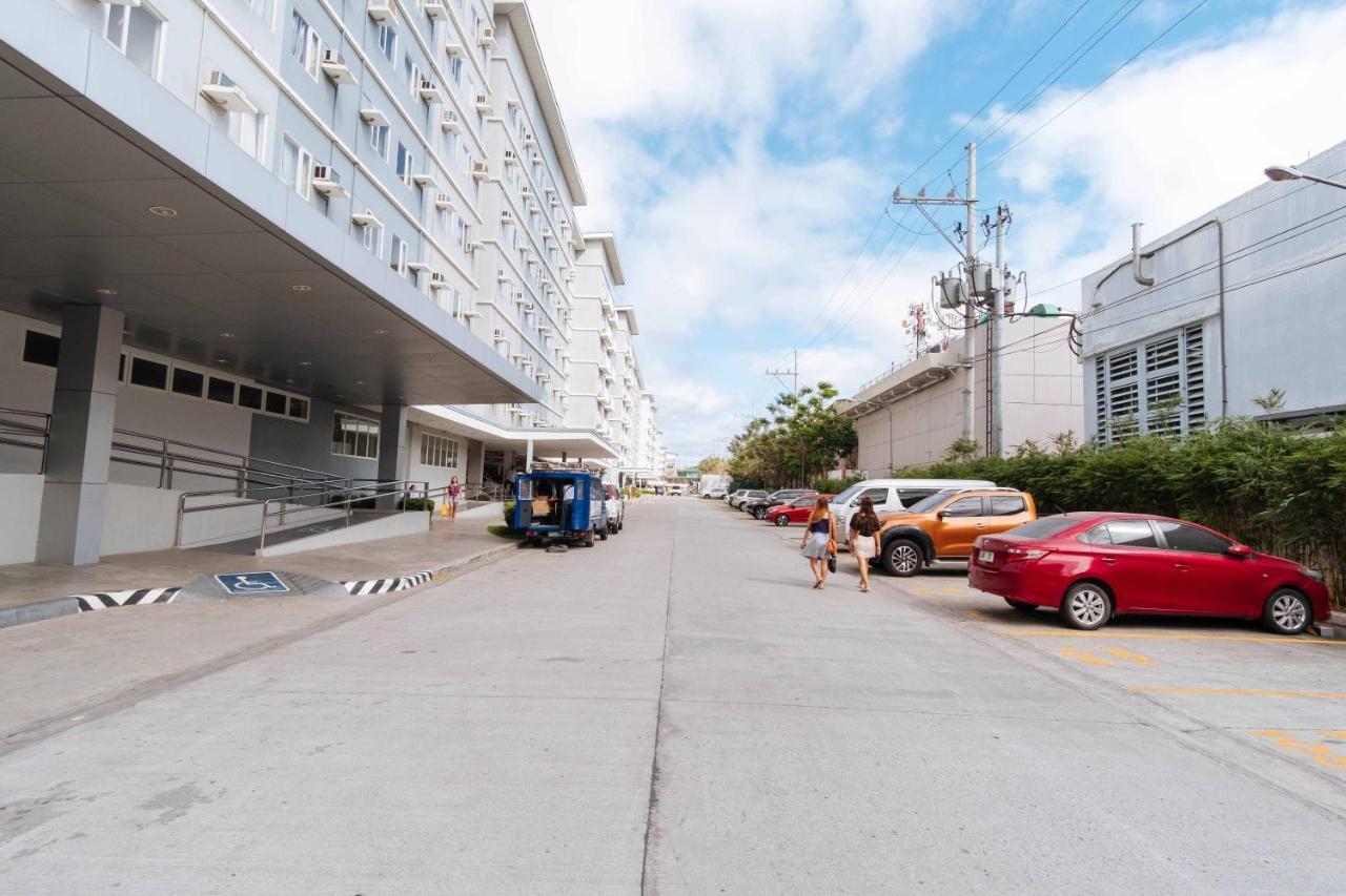 Reddoorz Premium @ Smdc Fairview Apartment Quezon City Ngoại thất bức ảnh